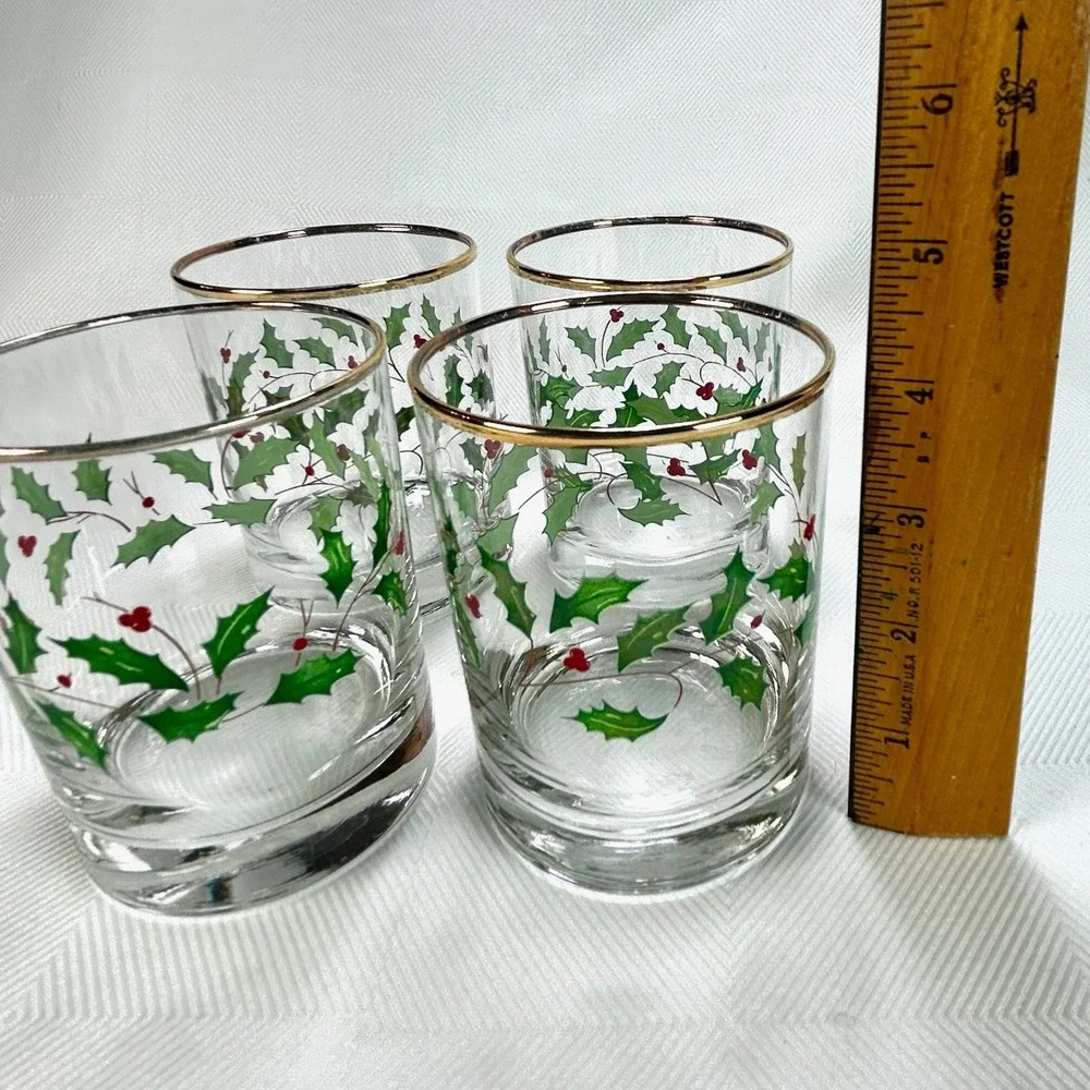 Lenox holly berry